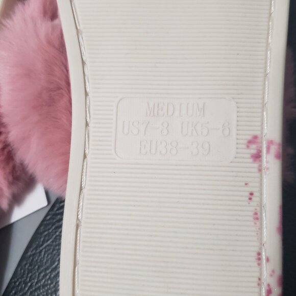 Parlovable Slippers - Picture 5 of 7